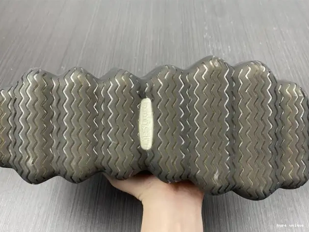 hype 400 YEEZY ADIDAS H68032 0525